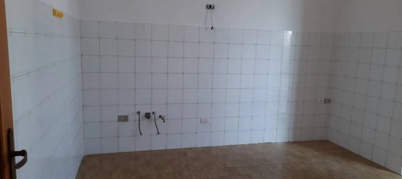 3 rooms Apartment in Ancona, Italy No. 177422 5