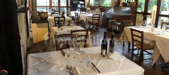 Propiedad comercial de 3 habitaciónes en Cefalù, Italy No. 48179 4