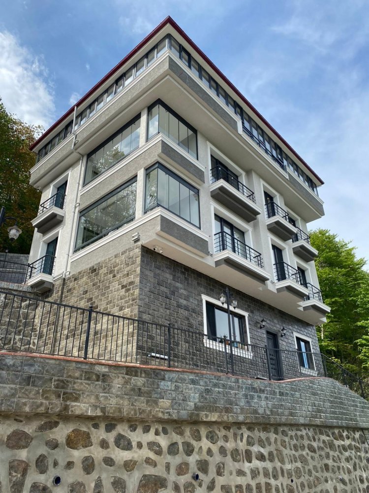Villa 5+3 in Yomra, Turkey No. 20809