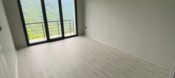 Villa 5+3 in Yomra, Turkey No. 20809 5