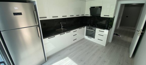 Villa 5+3 in Yomra, Turkey No. 20809 27