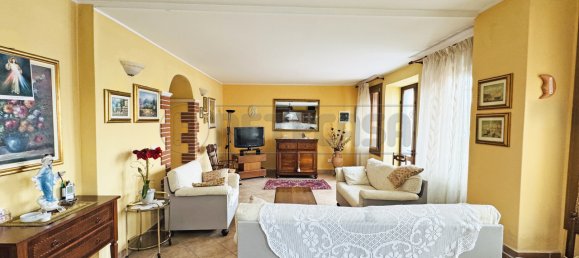 4 bedrooms House in Brogliano, Italy No. 361455 12