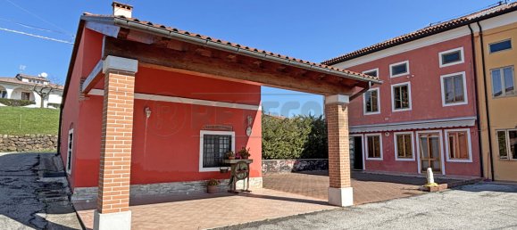 4 bedrooms House in Brogliano, Italy No. 361455 7