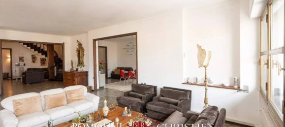 4 Schlafzimmer Penthouse in Arezzo, Italy, Nr. 80331 8