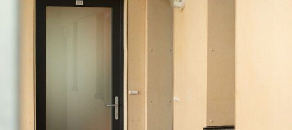 Studio à Bourges, France No. 103842 2