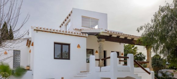 4 bedrooms Villa in Alicante, Spain No. 178297 3