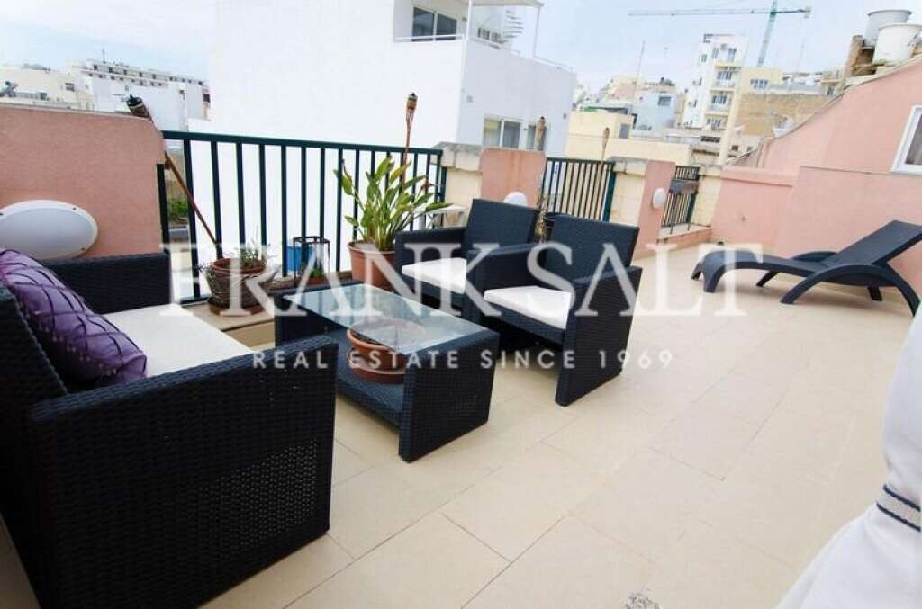 2 bedrooms Penthouse in Gzira, Malta No. 3347