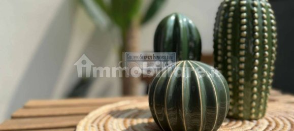 Квартира с 2 спальнями в Альсерио, Италия № 288080 39