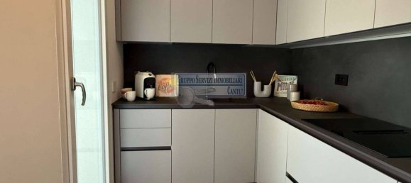 Квартира с 2 спальнями в Альсерио, Италия № 288080 13