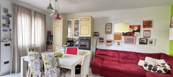 2 bedrooms Apartment in Empoli, Italy No. 358795 9