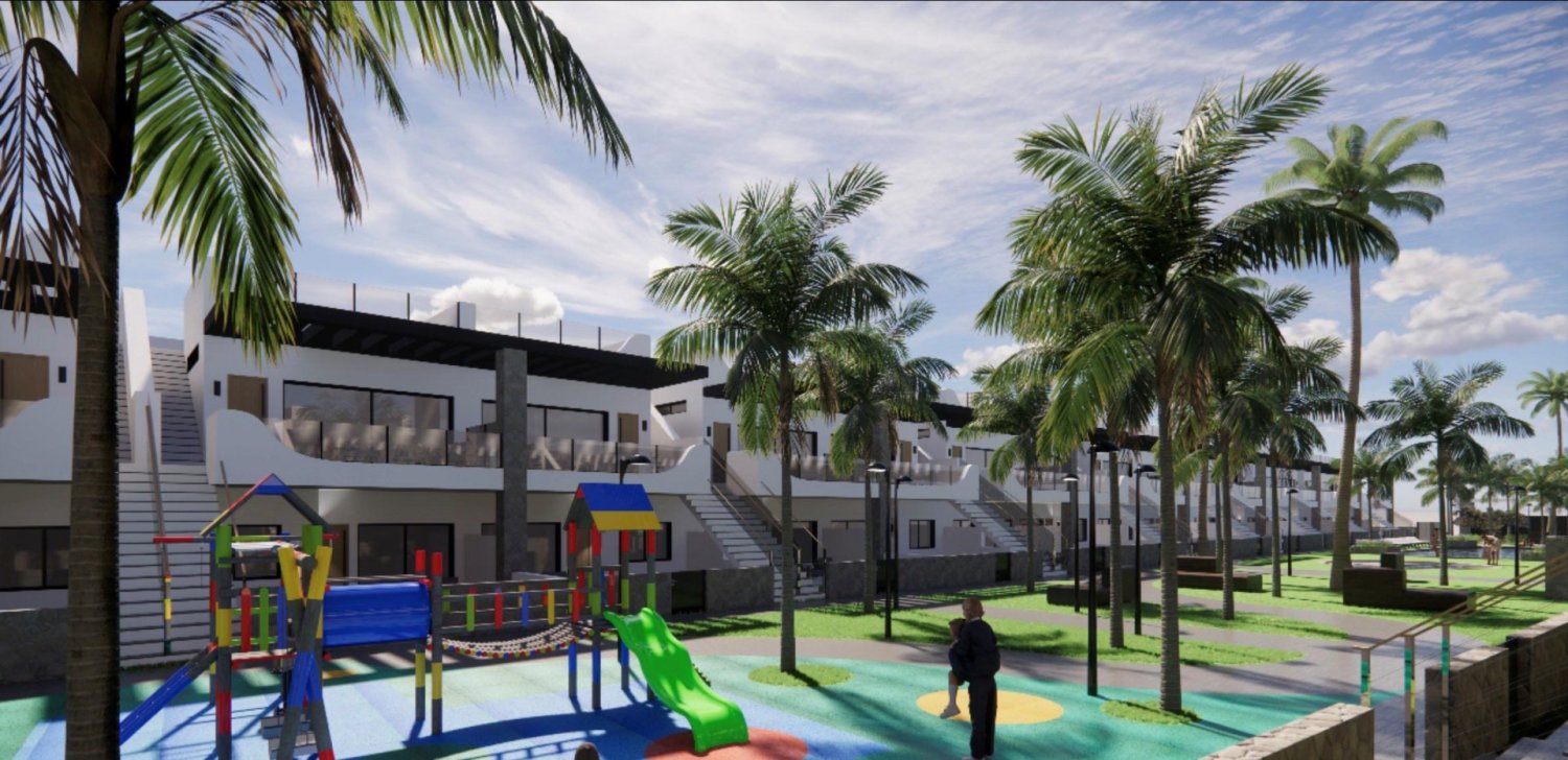 3 bedrooms Townhouse in Punta Prima, Spain No. 8959