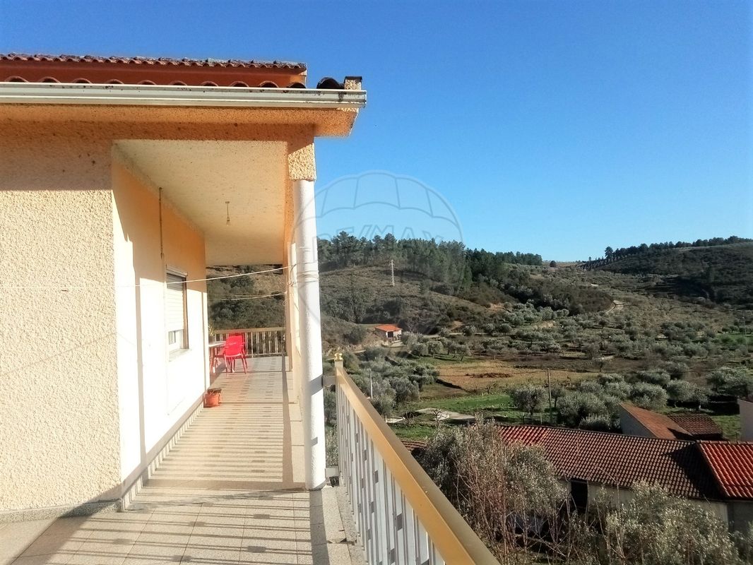 5 bedrooms House in Murca, Portugal No. 157310