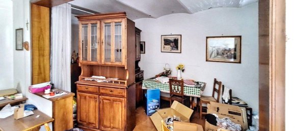 3 bedrooms Apartment in Agliana, Italy No. 261753 4