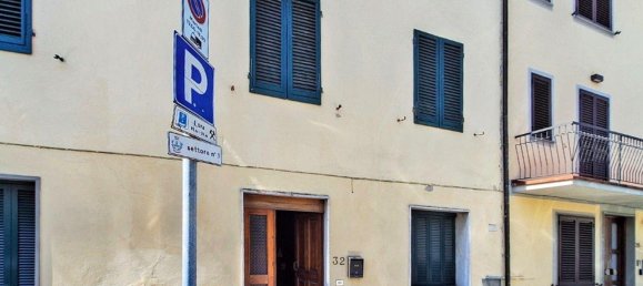 3 bedrooms Apartment in Agliana, Italy No. 261753 12