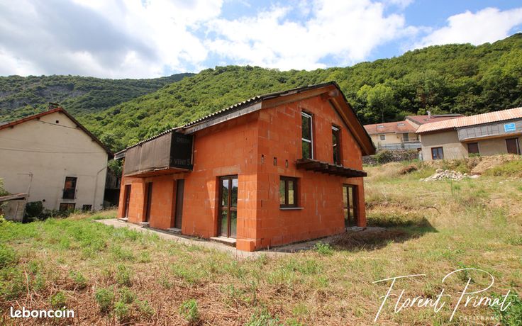 3 bedrooms House in Ain, France No. 311347