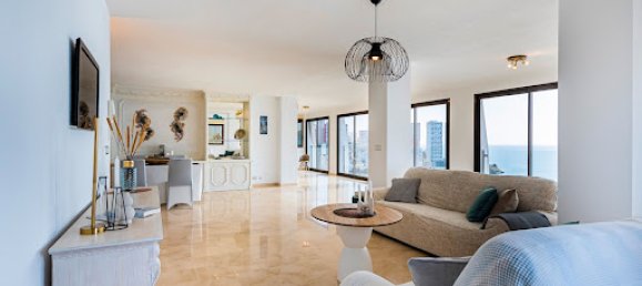 Ático de 4 dormitorios en Benidorm, Spain No. 183394 9