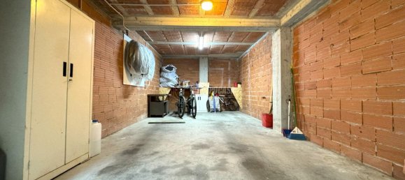 5 rooms Apartment in Romano Canavese, Italy No. 125075 18