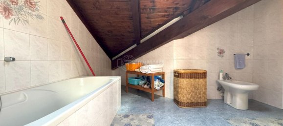 5 rooms Apartment in Romano Canavese, Italy No. 125075 16