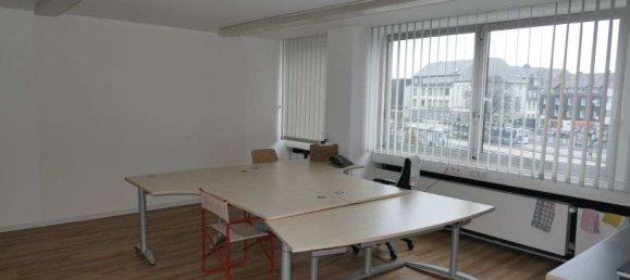 270m² Office in Remscheid, Germany No. 38414 7