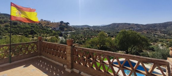 3 bedrooms House in Monda, Spain No. 144140 7