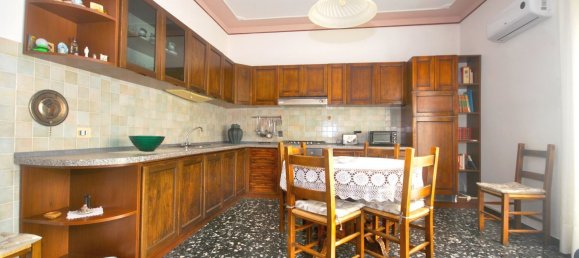 6 rooms Duplex in Tempio Pausania, Italy No. 162356 4