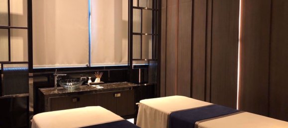 3 bedrooms Condo in Khlong Toei, Thailand No. 4571 2