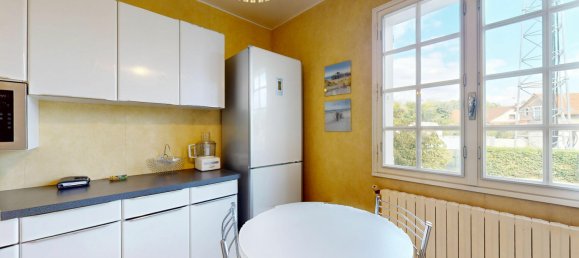 Casa de 3 dormitorios en Bois-d'Arcy, France No. 351390 8