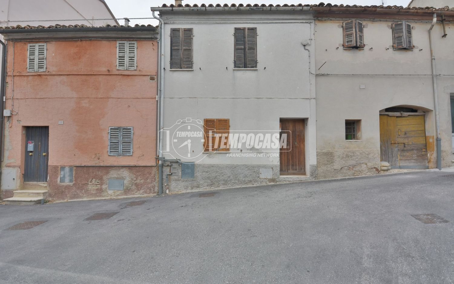 3 bedrooms Duplex in Montefano, Italy No. 402766