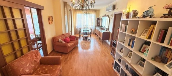 4 chambres Appartement à Saronno, Italy No. 361256 9