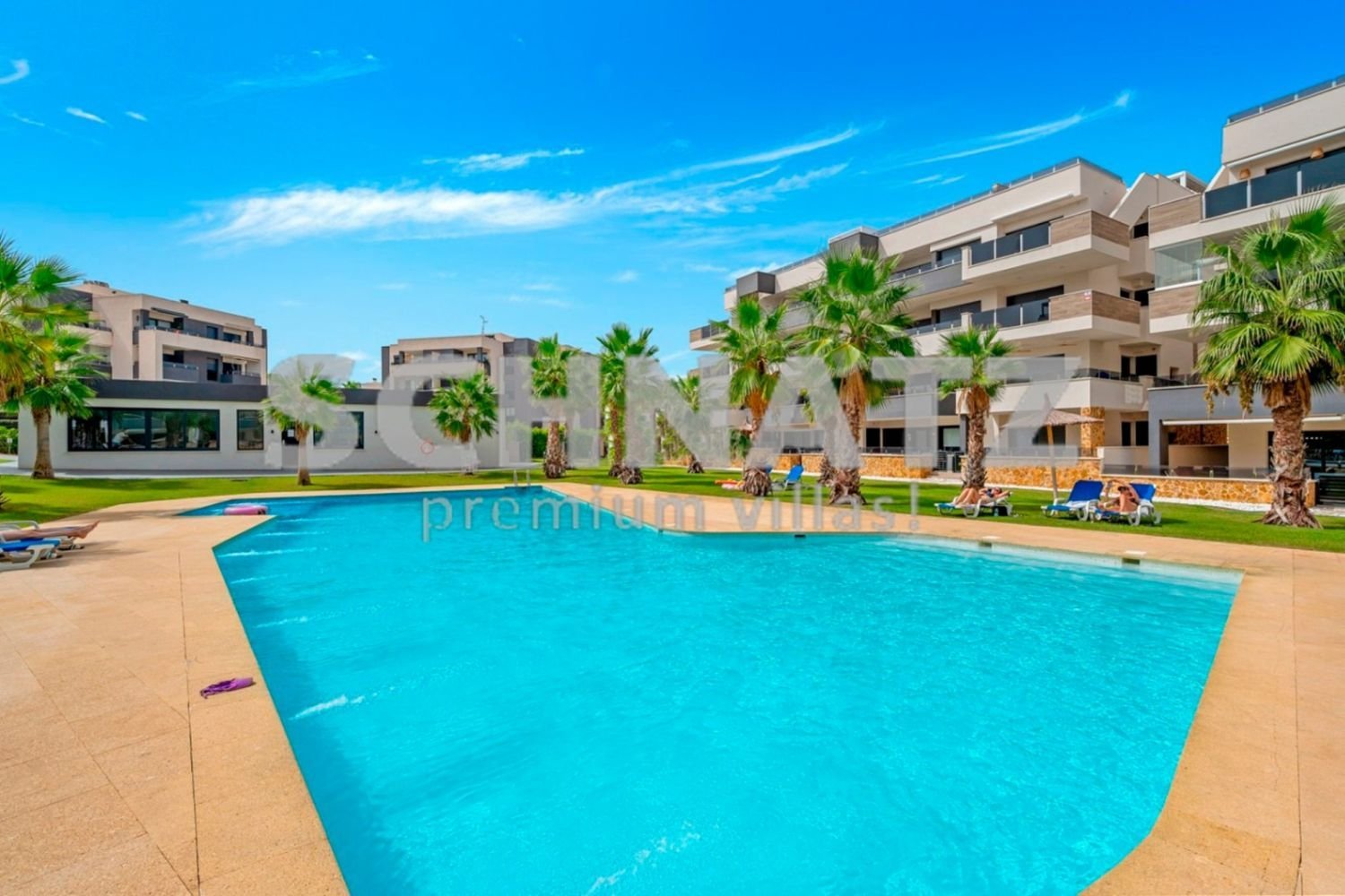 Пентхаус с 2 спальнями в Аликанте, Испания № 233320