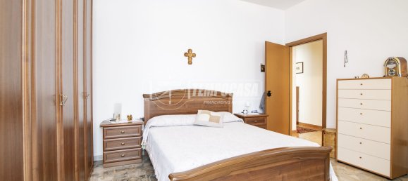 4 rooms Apartment in Sesto San Giovanni, Italy No. 305108 30