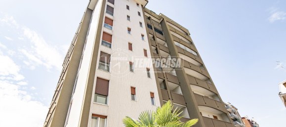 4 rooms Apartment in Sesto San Giovanni, Italy No. 305108 39