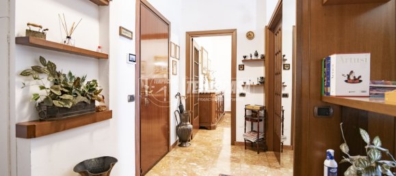 4 rooms Apartment in Sesto San Giovanni, Italy No. 305108 6