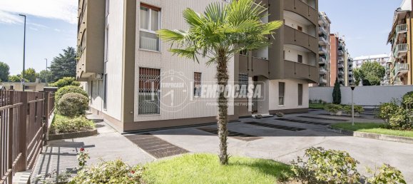 4 rooms Apartment in Sesto San Giovanni, Italy No. 305108 40