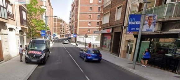 4 bedrooms Apartment in Burgos, Spain No. 66375 2