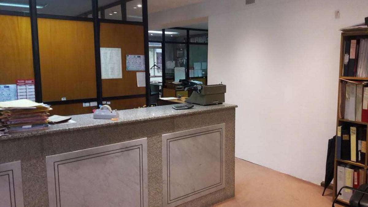 100m² Office in Buenos Aires, Argentina No. 106080