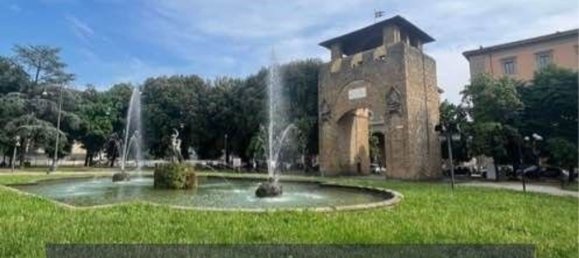 9 rooms Warehouse in Florence, Italy No. 178459 6