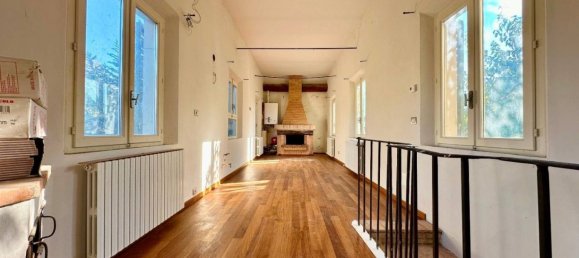 Вилла с 2 спальнями в Нови ди Модена, Италия № 131810 19