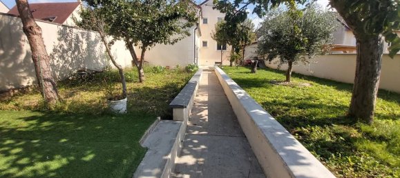 6 bedrooms House in Chelles, France No. 172316 3