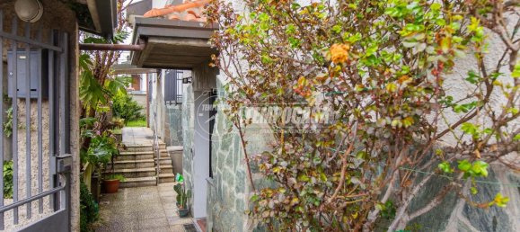 9-Zimmer Villa in Castellanza, Italy, Nr. 11631 38