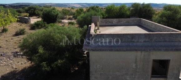 Вилла с 4 комнатами в Ното, Италия № 299645 8