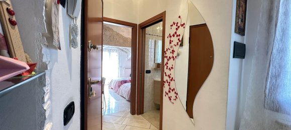 Дуплекс с 2 спальнями в Кьоджа, Италия № 284764 6