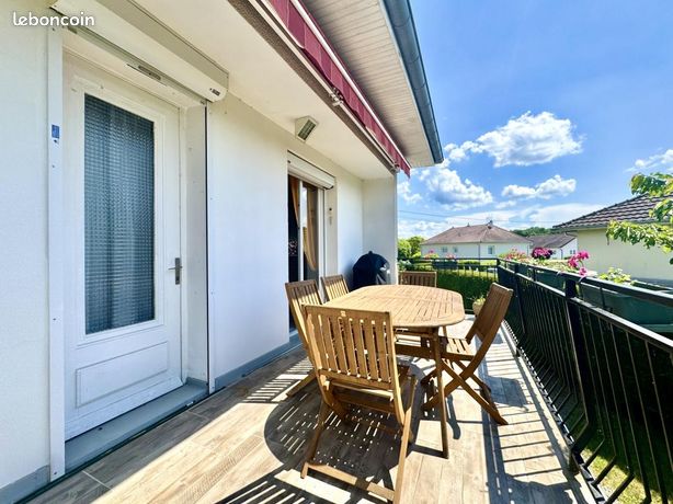 6 bedrooms House in Dole, France No. 358460