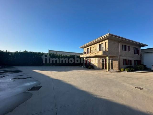 5-Zimmer Villa in Villadose, Italy, Nr. 354467