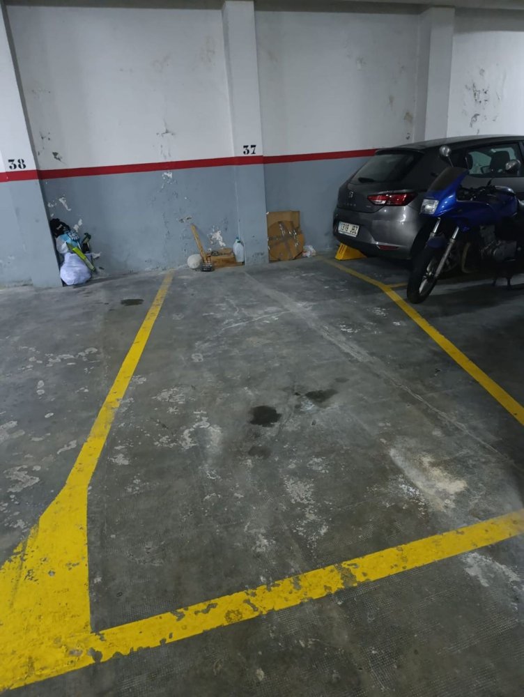 Garage in L'Hospitalet de Llobregat, Spain 27m², Nr. 229087