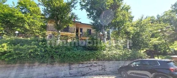 Apartamento de 4 dormitorios en Abetone Cutigliano, Italy No. 356793 2