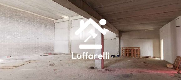 Lagerhaus in Marsciano, Italy 333m², Nr. 42121 4