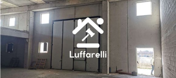 Lagerhaus in Marsciano, Italy 333m², Nr. 42121 5