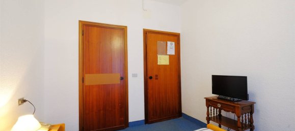 1180m² Building in Passignano sul Trasimeno, Italy No. 143443 34