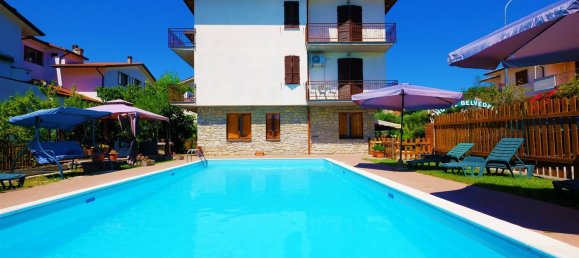 1180m² Building in Passignano sul Trasimeno, Italy No. 143443 2